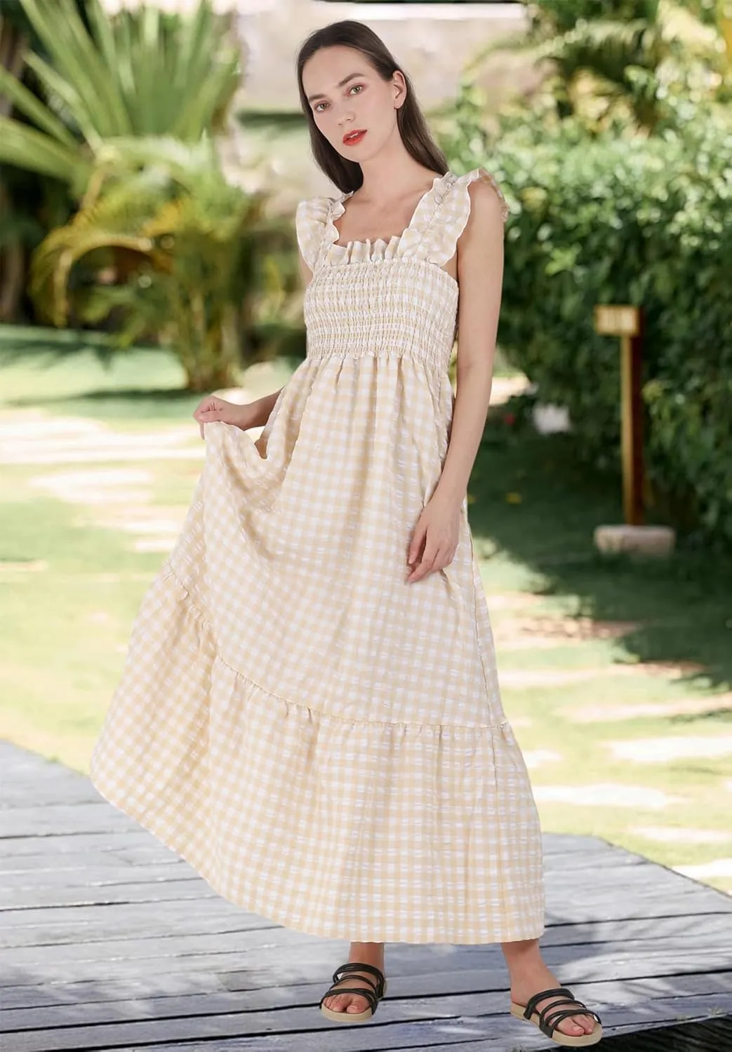 chouyatou Women's Retro Plaid Smocked Dress Spaghetti Strap Flounce Long Dress