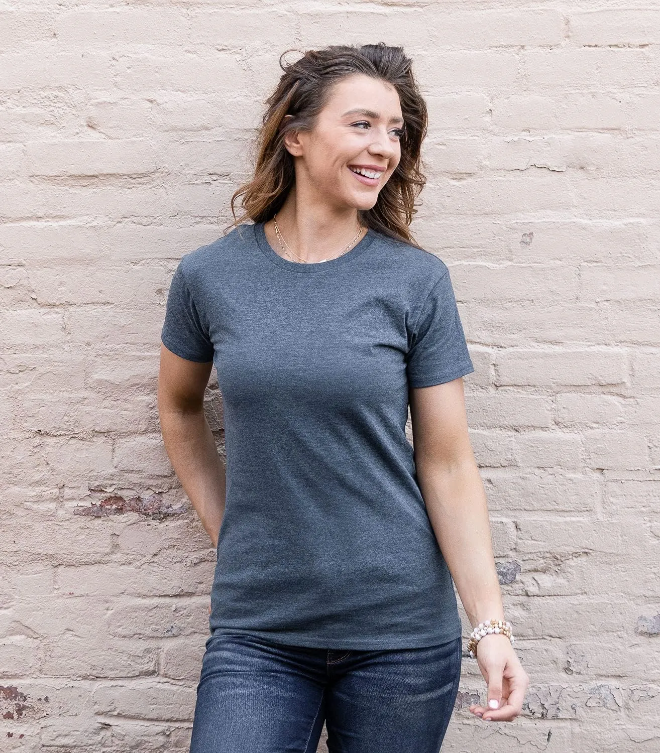 Instant Message - Sloth Hiking - Women's Short Sleeve Graphic T-Shirt