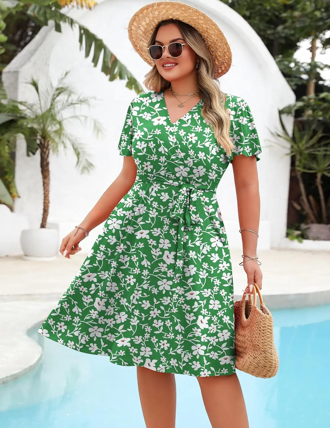 IN'VOLAND Women's Plus Size V Neck Knee Length Dress Casual Floral Dresses Summer Short Sleeve Sundress with Pockets