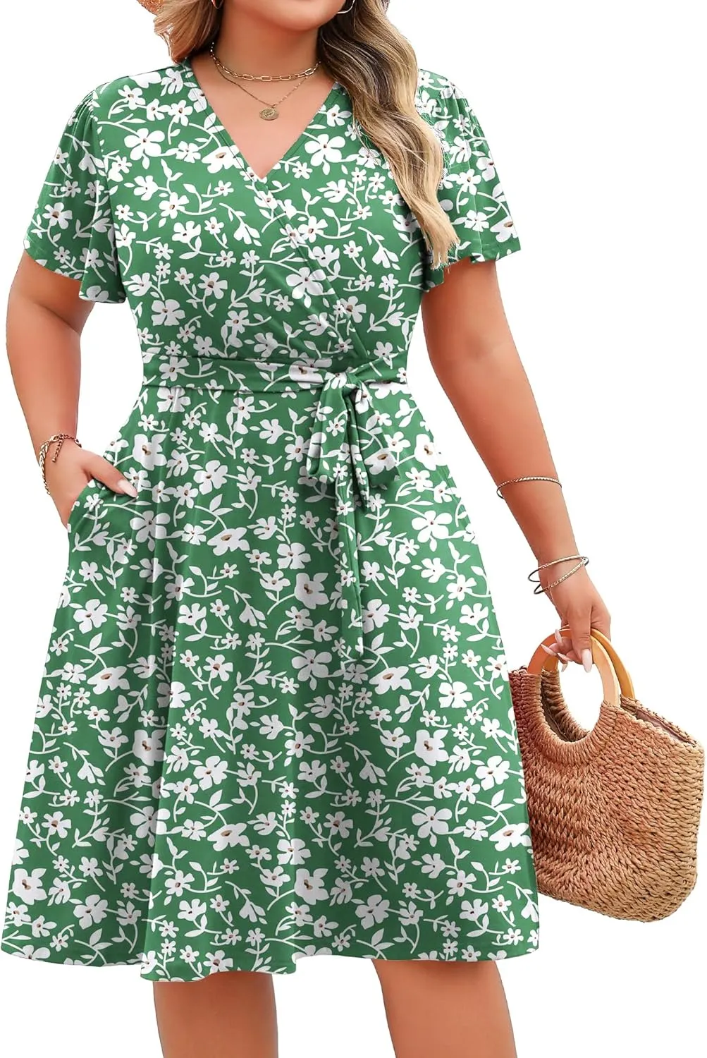 IN'VOLAND Women's Plus Size V Neck Knee Length Dress Casual Floral Dresses Summer Short Sleeve Sundress with Pockets