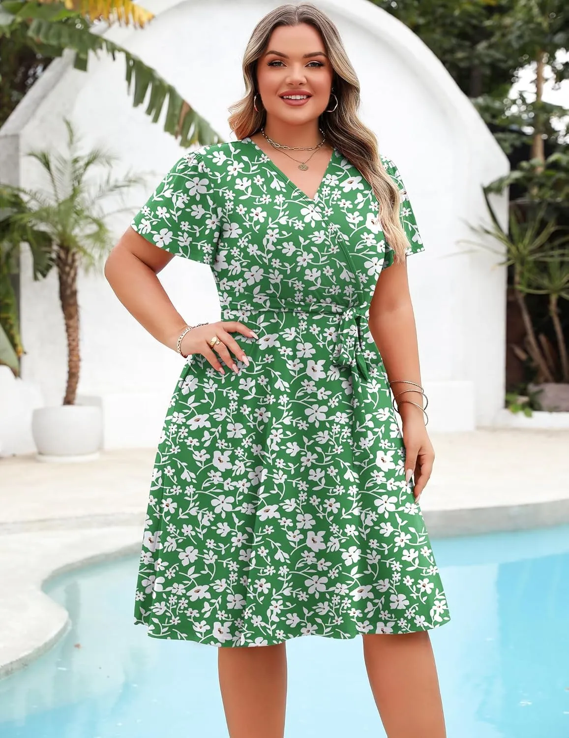 IN'VOLAND Women's Plus Size V Neck Knee Length Dress Casual Floral Dresses Summer Short Sleeve Sundress with Pockets