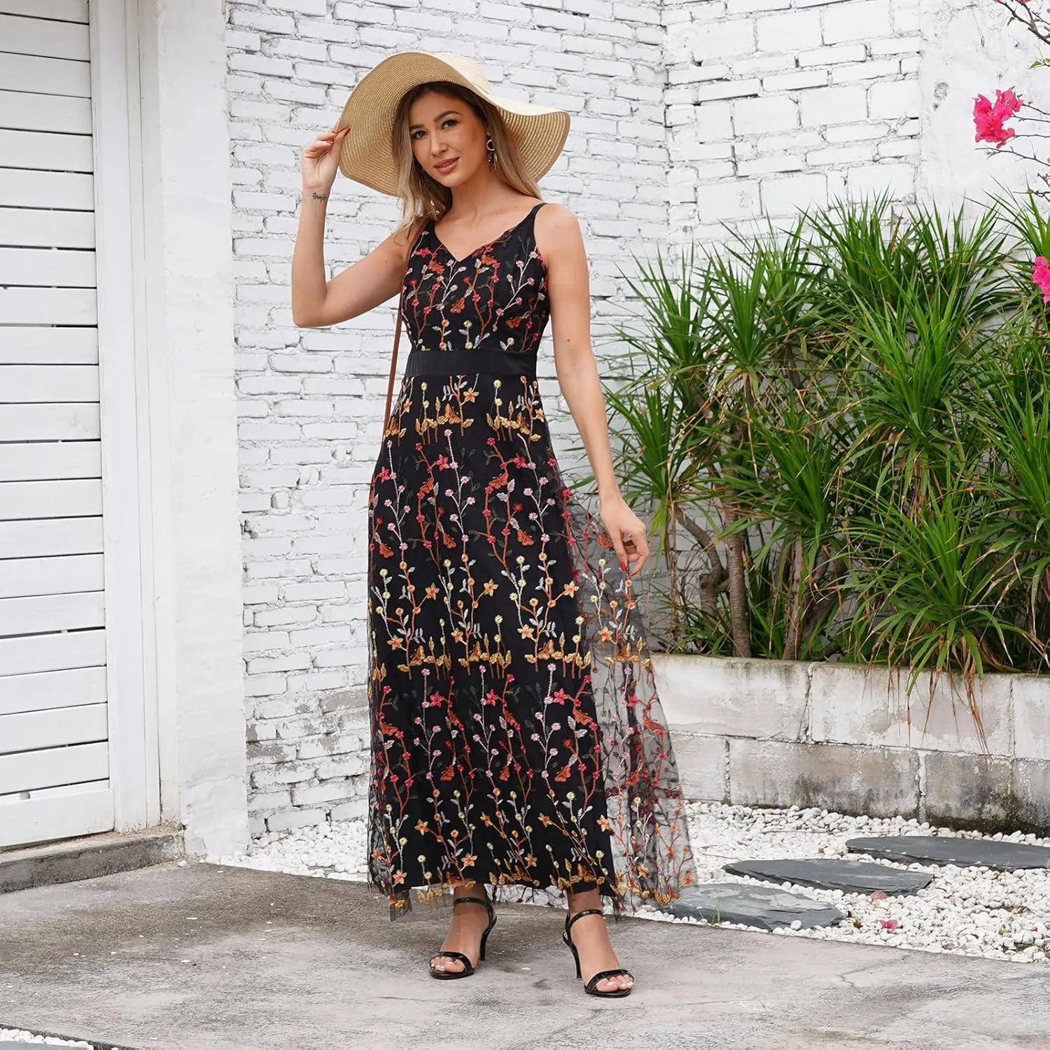 Long Floral Embroidery Dress for Women Flower Embroidered Maxi Dress Spaghetti Straps Formal Evening Party Tulle Prom Dress