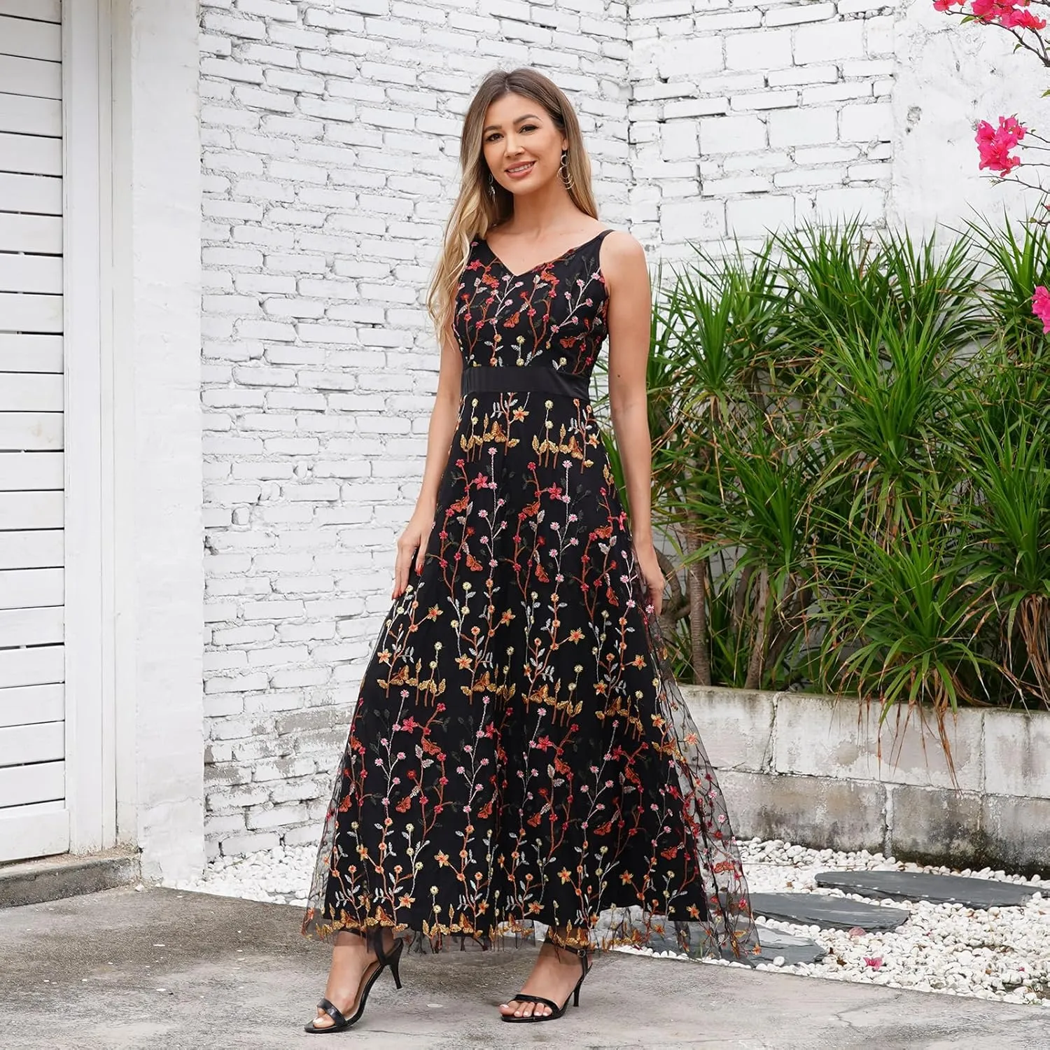 Long Floral Embroidery Dress for Women Flower Embroidered Maxi Dress Spaghetti Straps Formal Evening Party Tulle Prom Dress