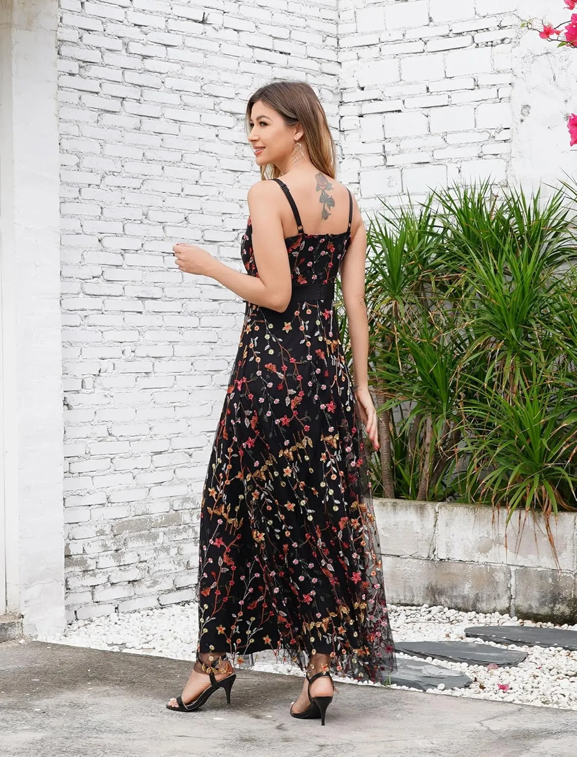 Long Floral Embroidery Dress for Women Flower Embroidered Maxi Dress Spaghetti Straps Formal Evening Party Tulle Prom Dress
