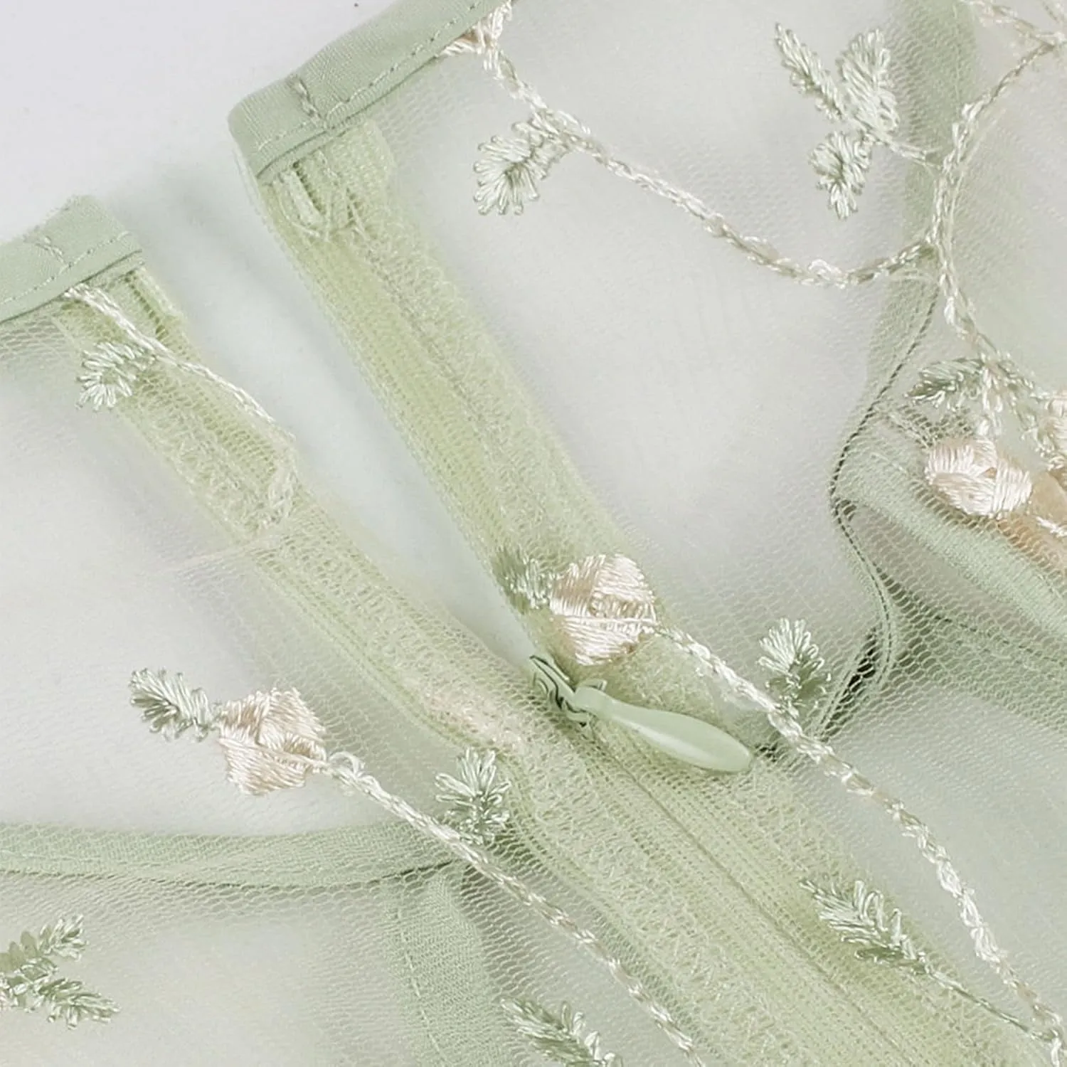 Sleeveless Floral Embroidery Dress for Women Flower Embroidery Tulle Prom Dress Mesh Illusion Keyhole Wedding Party Tea Dress