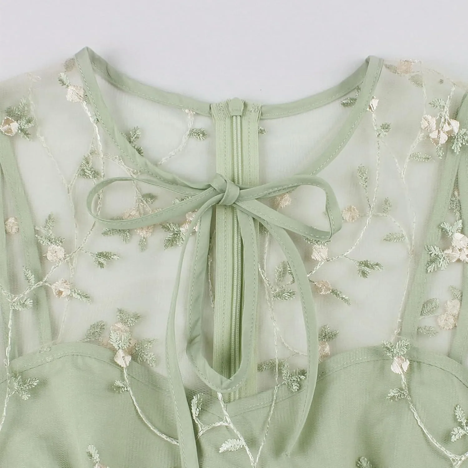 Sleeveless Floral Embroidery Dress for Women Flower Embroidery Tulle Prom Dress Mesh Illusion Keyhole Wedding Party Tea Dress